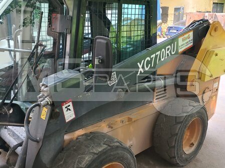 Техническое обслуживание мини-погрузчика XC770RU - 3